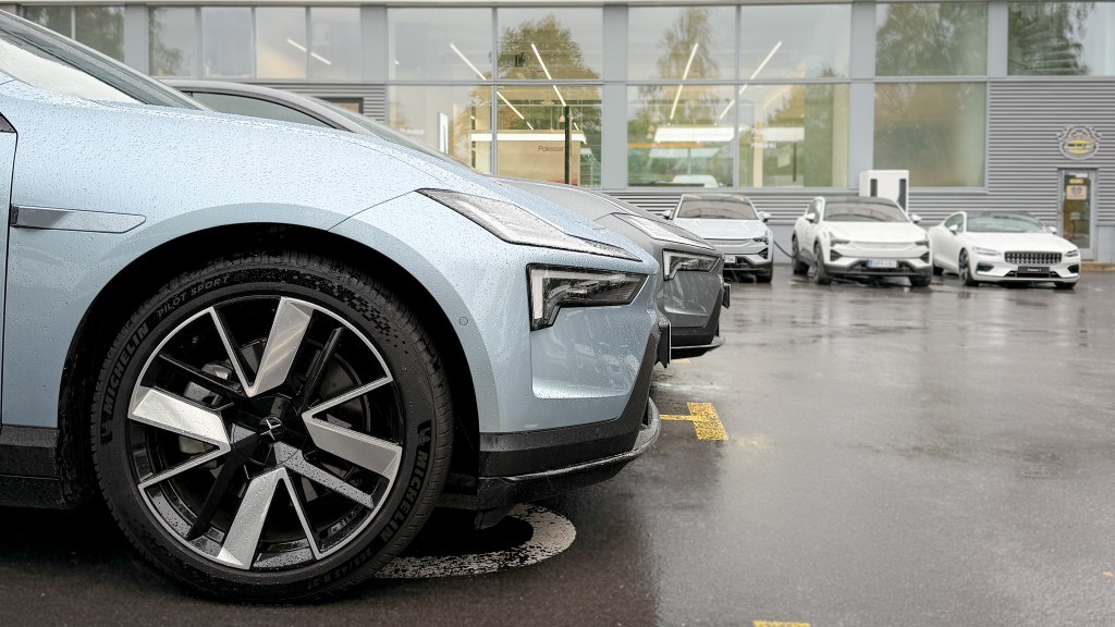 Polestar 4 – Mainio auto, jota ei kannata ostaa ihan&nbsp;vielä